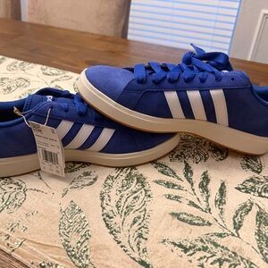 Adidas Men's Grand Court Base 00s Blue and White Sneakers